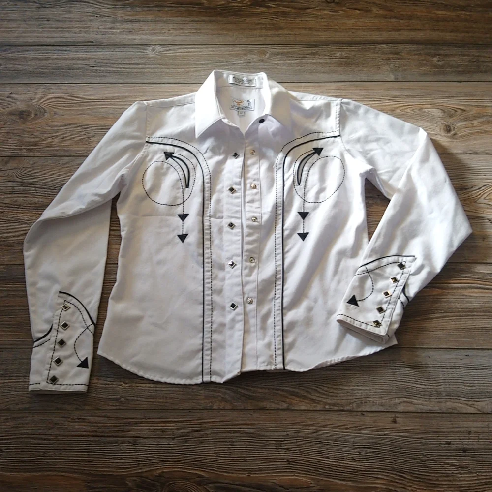 Western Rodeo Boho Embroidered Long Sleeve Button Down Front Blouse Top - Picture 1 of 11